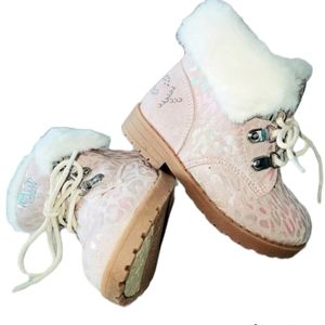 Juicy couture girl faux fur boots
